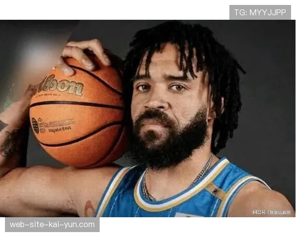 北京引进麦基补强内线防守 双塔组合瞄准季后赛护框短板